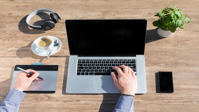 adaptivnyy-dizayn-kak-sozdat-sayt-kotoryy-otlichno-vyglyadit-na-vseh-ustroystvah