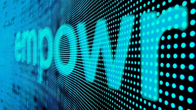 cms-ili-kastomnaya-razrabotka-chto-vybrat-dlya-sayta-pod-klyuch